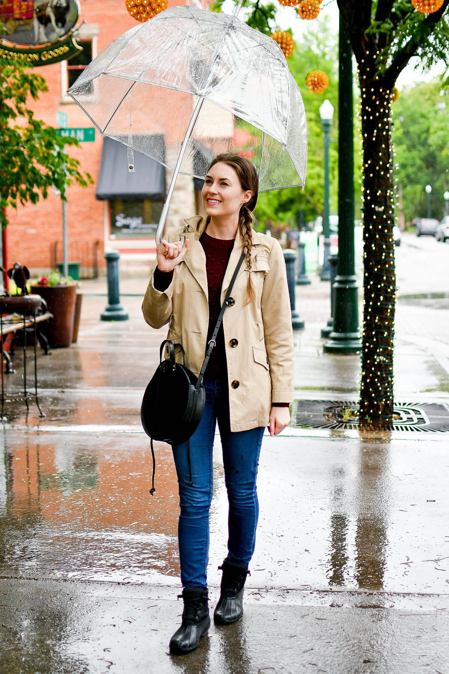 60 degree weather outfit ideas 2025